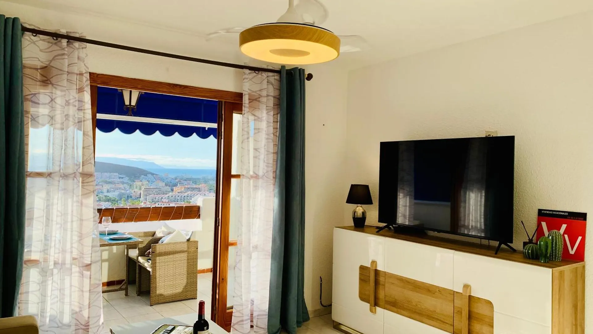 Sunset View Studio At Port Royale With Heated Pool And Free Wi-Fi Arona  Apartment